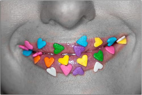 En az sizin kadar ihtiyacı var, birilerinin daha; “tebessüm eden bir surat” görmeye…