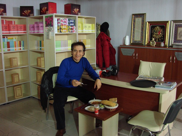 Seyir Defteri – 2 Ocak 2013 Çarşamba (Otogar’daki Kitabevi’nde…)